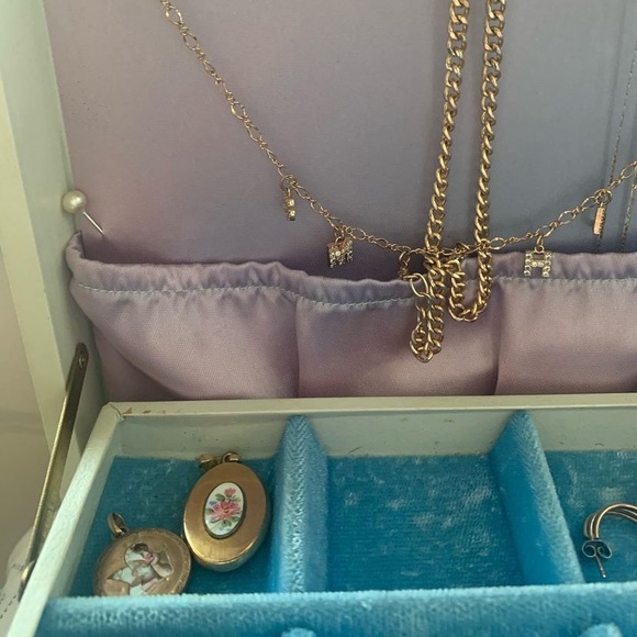 SOLD! Thank you!! 🤎Antique Jewlery Box - Picture 4 of 4